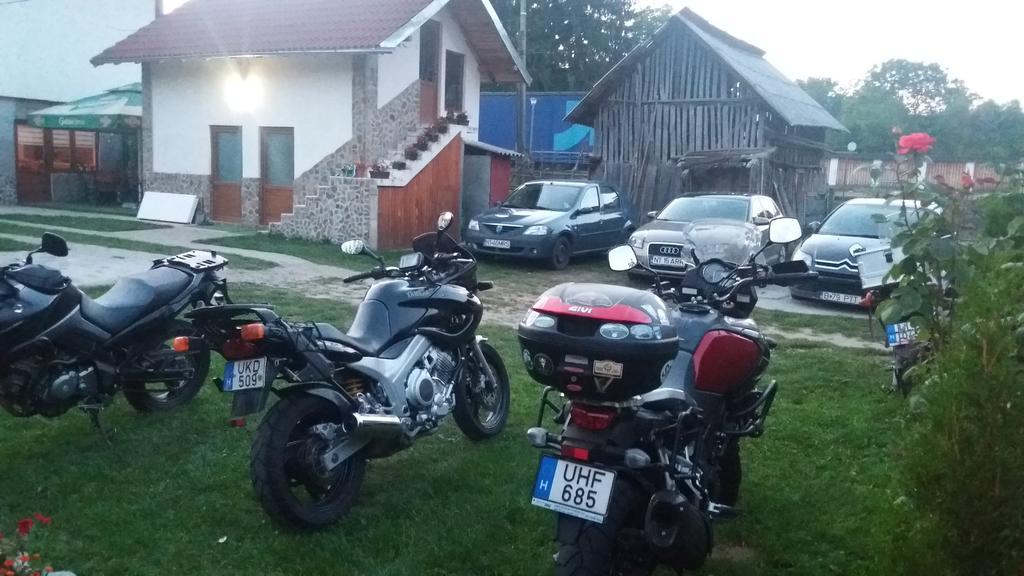 Pensiunea Dandu Corbeni Exterior foto