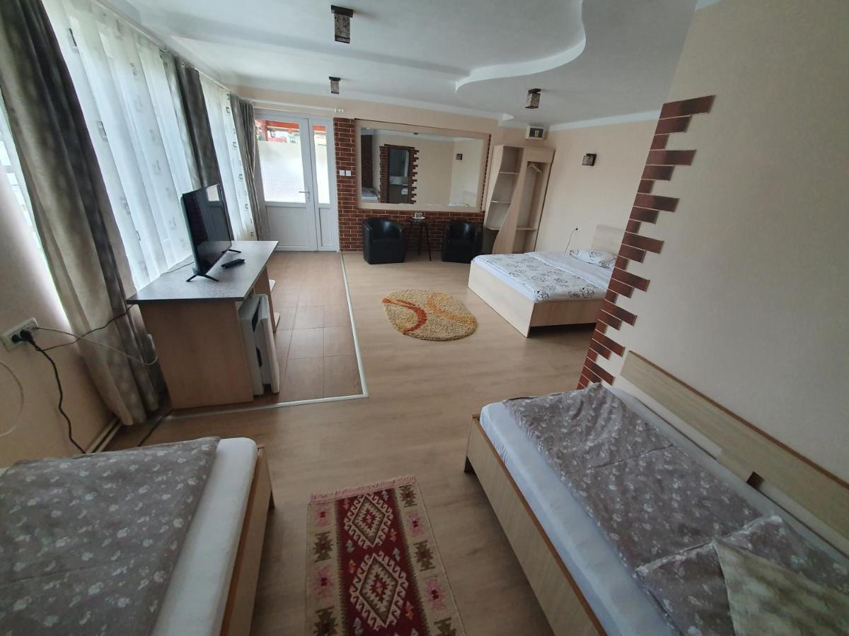 Pensiunea Dandu Corbeni Exterior foto